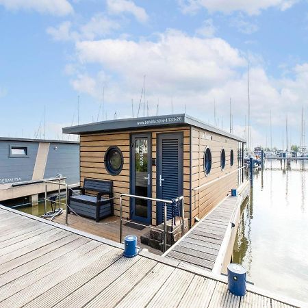Comfortable Houseboat In Volendam Marina 外观 照片