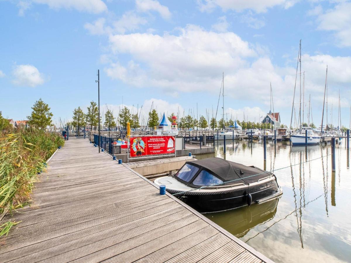 Comfortable Houseboat In Volendam Marina 外观 照片