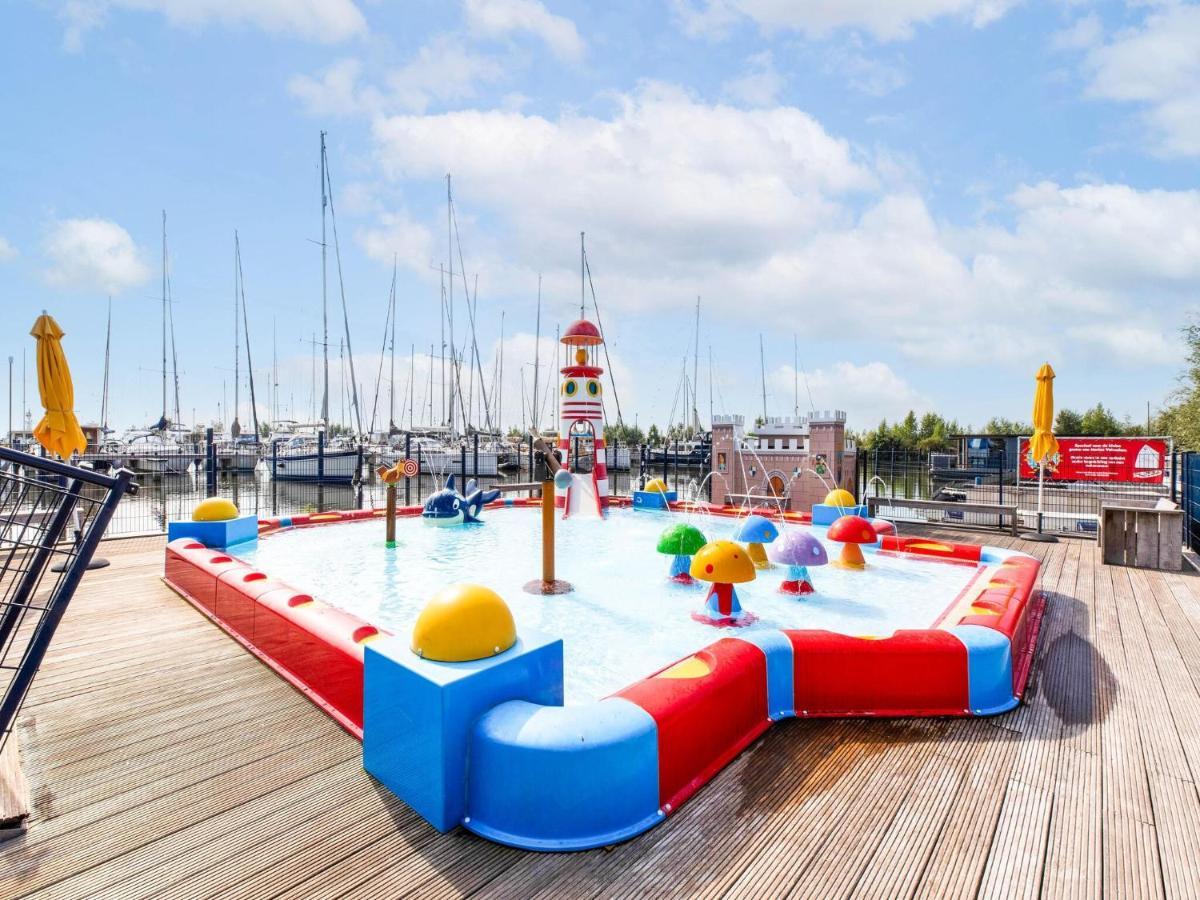 Comfortable Houseboat In Volendam Marina 外观 照片