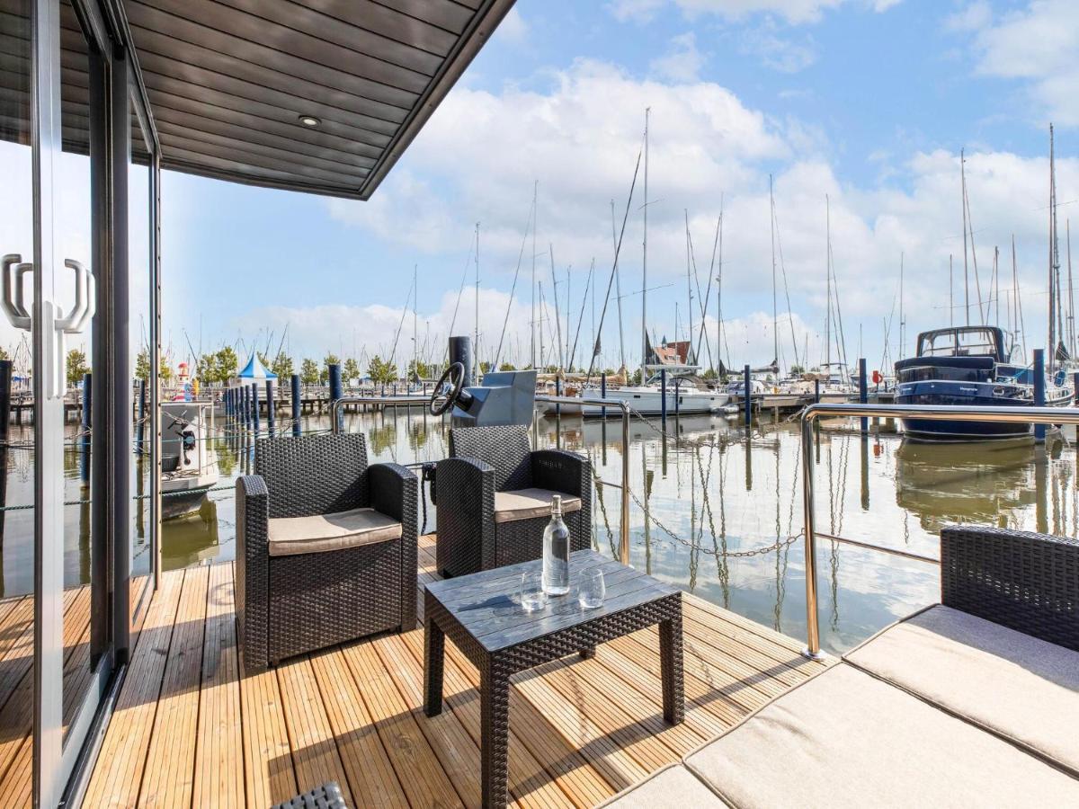 Comfortable Houseboat In Volendam Marina 外观 照片
